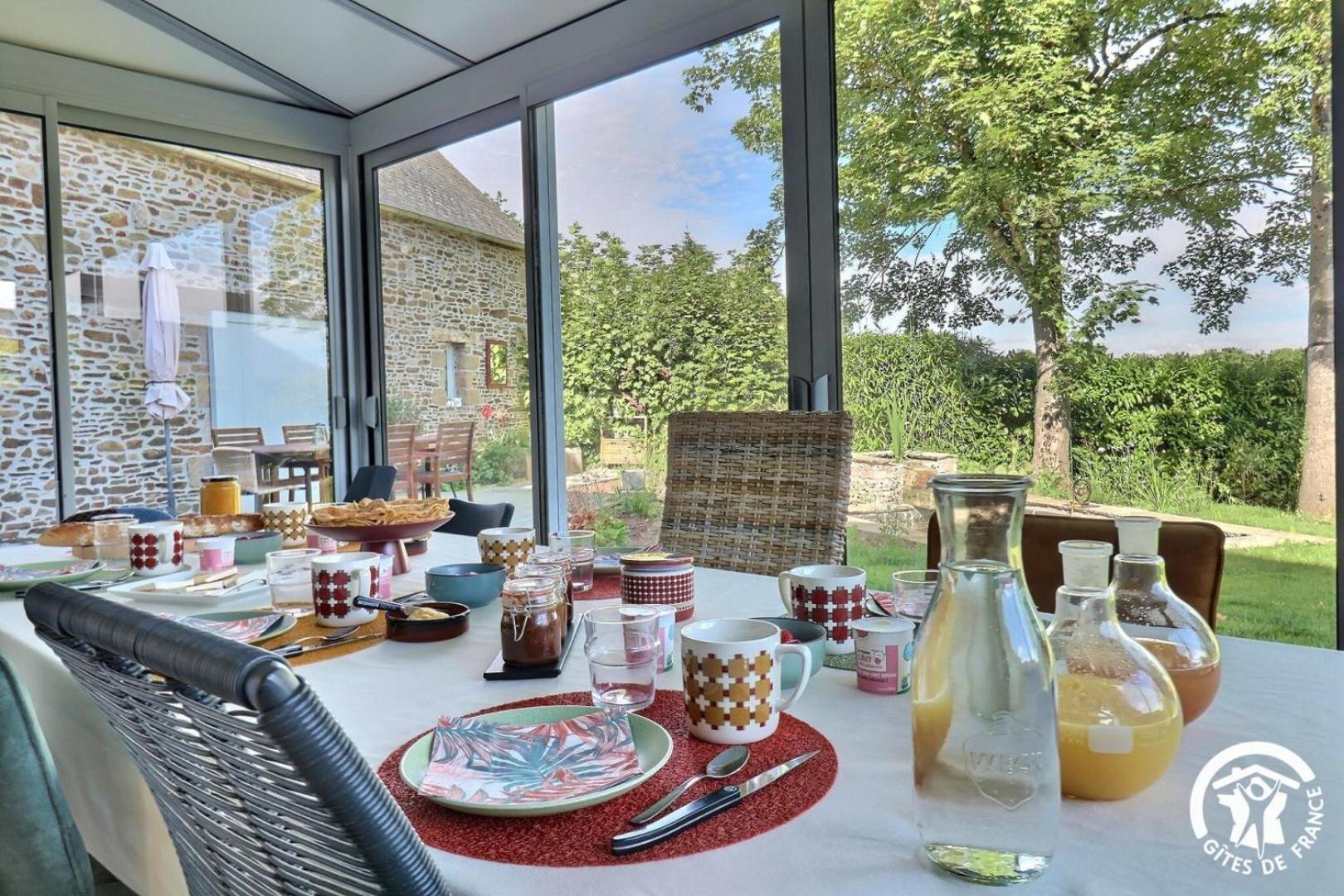 Bed and Breakfast Le Jardin De Quercus Bazouges-la-Pérouse Exteriér fotografie